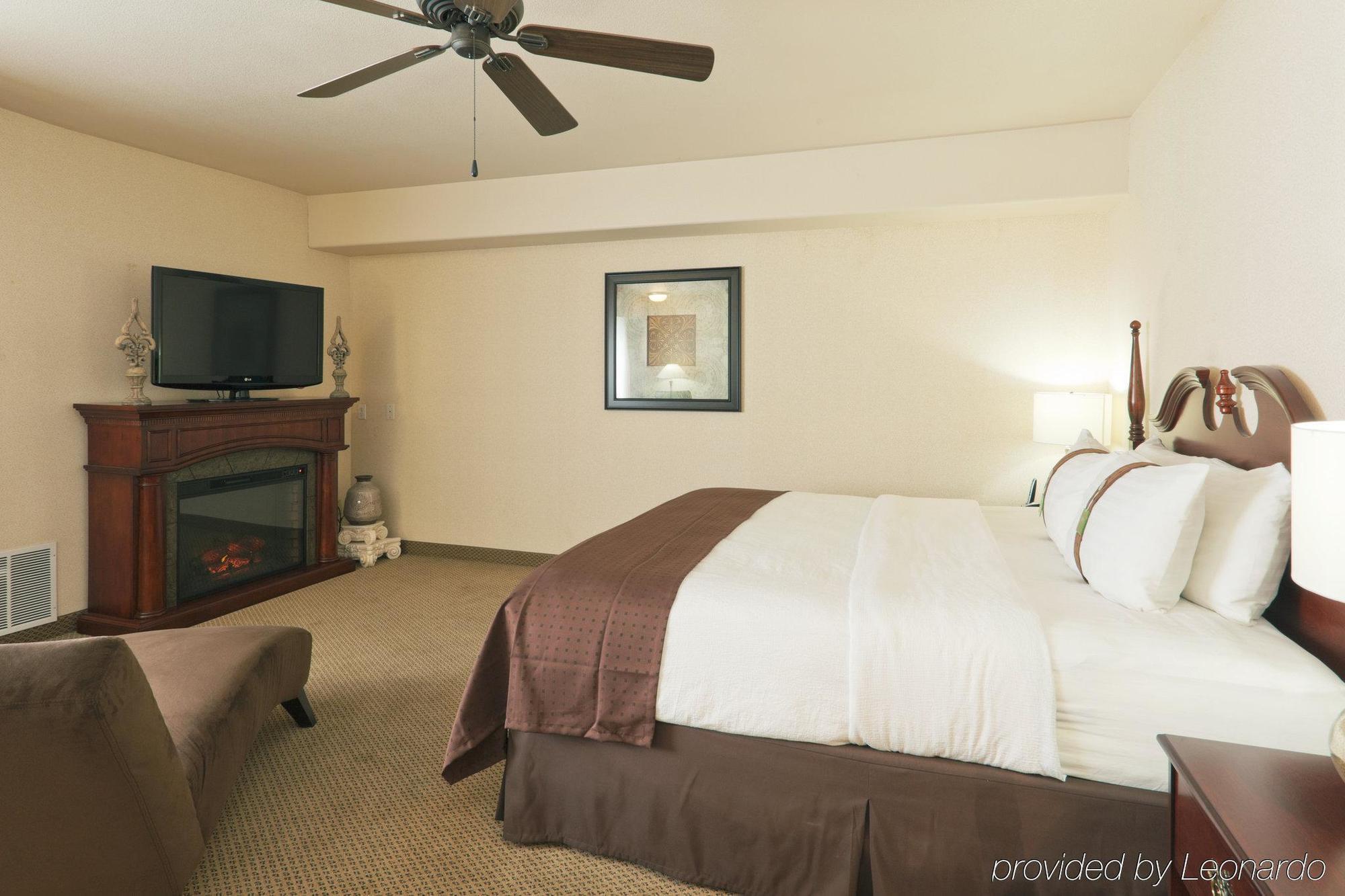 Holiday Inn Selma - Swancourt Екстер'єр фото