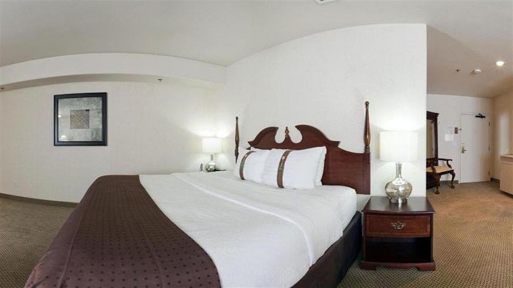 Holiday Inn Selma - Swancourt Екстер'єр фото