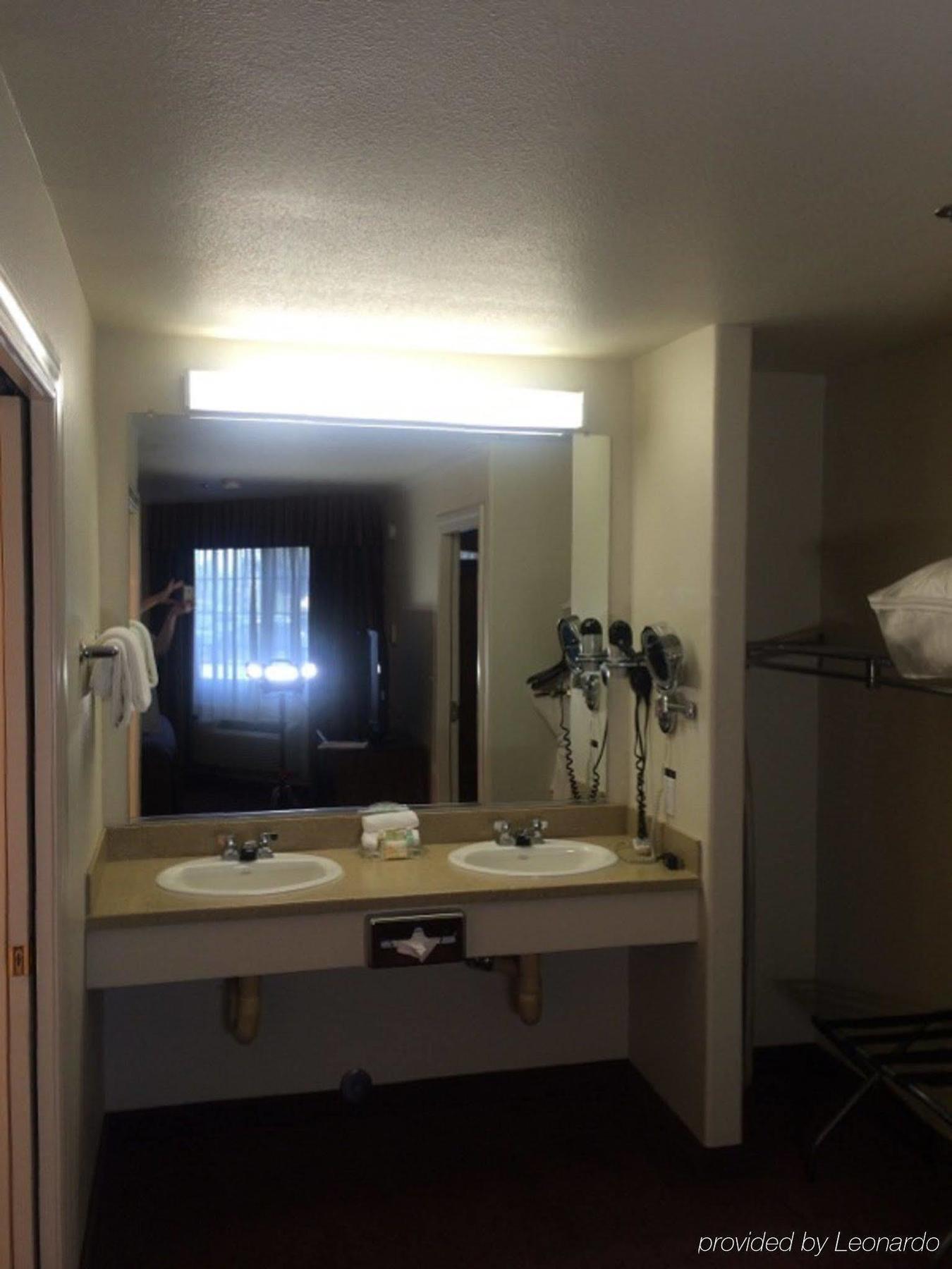 Holiday Inn Selma - Swancourt Екстер'єр фото