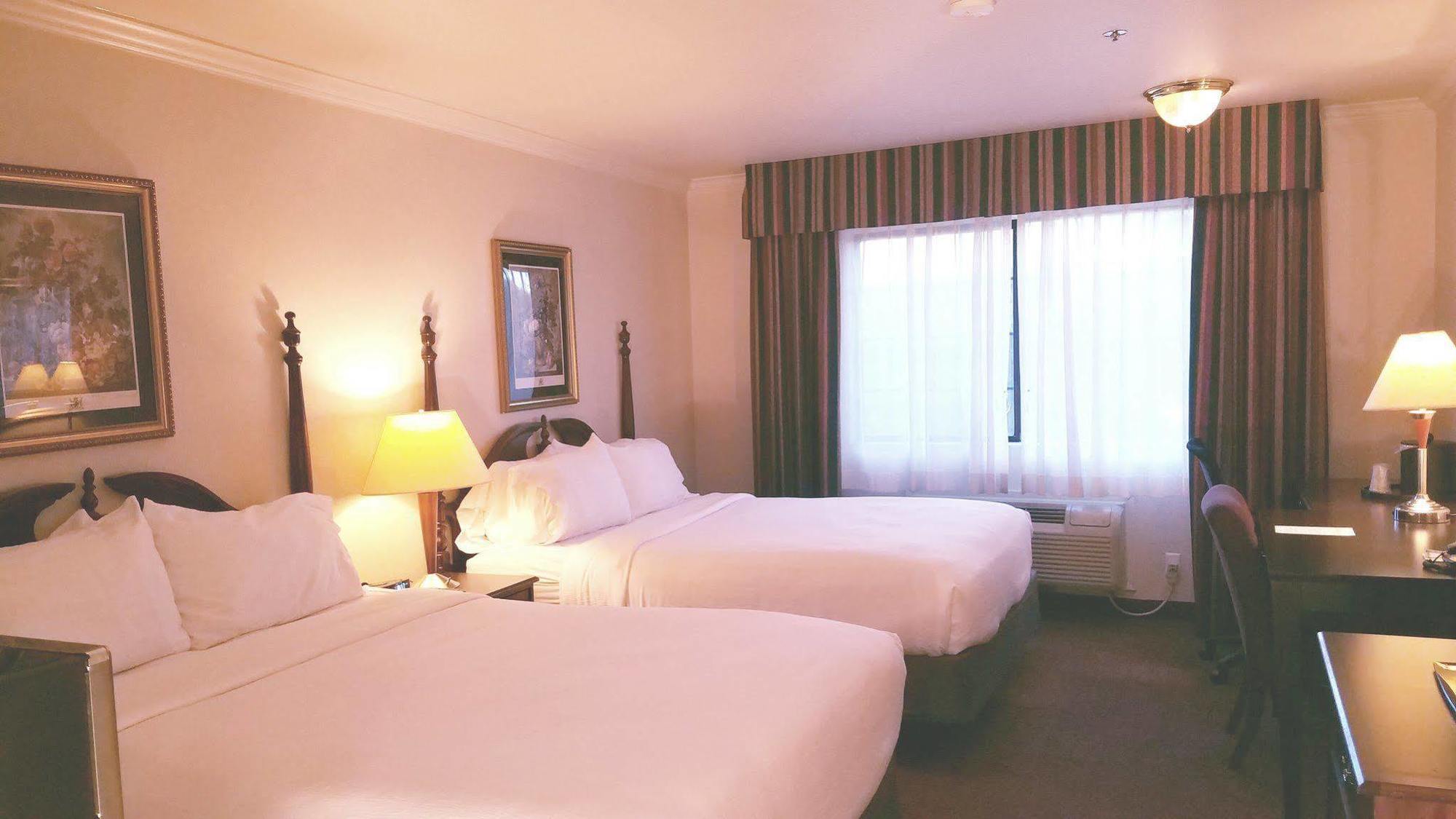 Holiday Inn Selma - Swancourt Екстер'єр фото