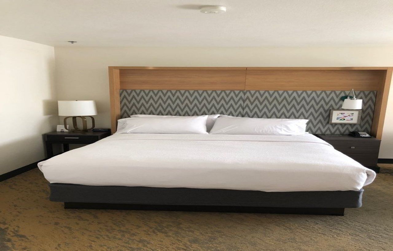 Holiday Inn Selma - Swancourt Екстер'єр фото